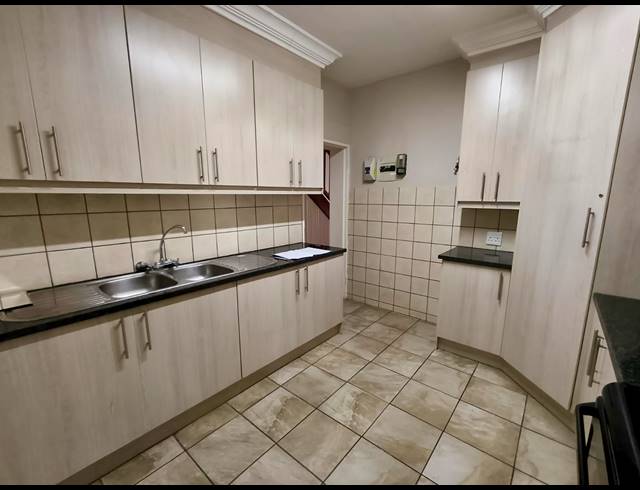 2 BEDROOM APARTMENT TO LET IN THREE RIVERS PROPER